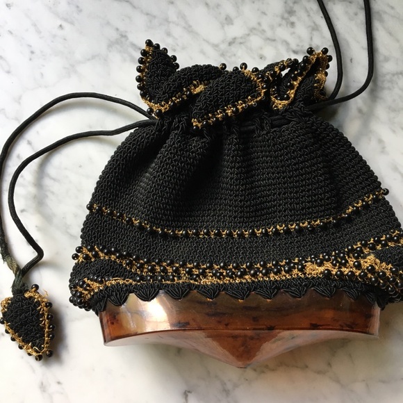 SOLD : VTG 40s Crochet & Bakelite Drawstring Purse - Picture 3 of 5